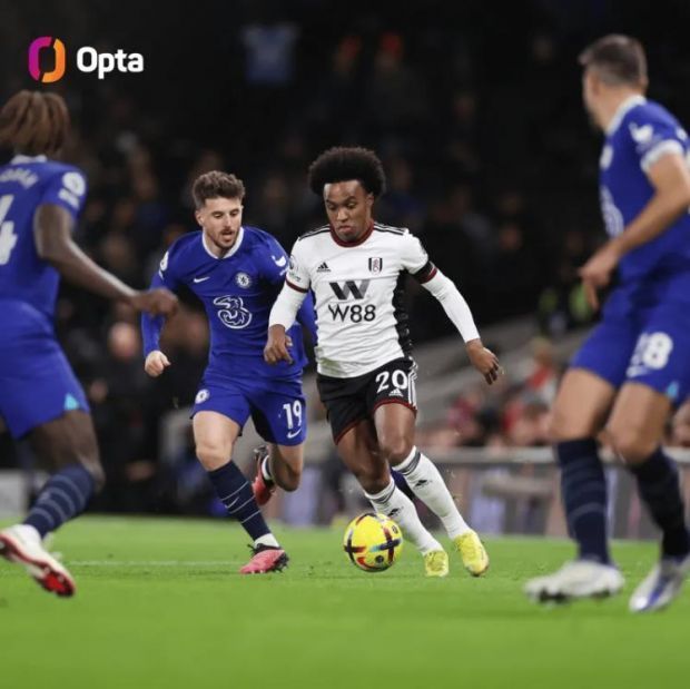 还玩家一片梦海，《和平精英》首套高定神装“梦海之灵”梦幻上线