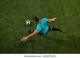 milan足球：效力利物浦时期的蒂亚戈，这个贴地斩进球看着那