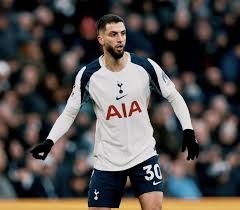 罗马诺：拉齐奥正与贾府深入谈肯尼思-泰勒，球员也渴望加盟